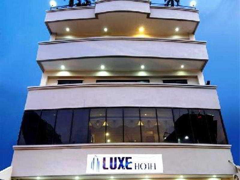 Oria Hotel Jakarta Exterior photo